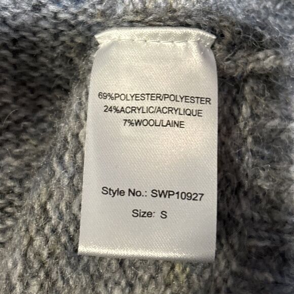 Elan Grey Ombré Cardigan Women's Size Small Relaxed Fit Pockets Buttons - Picture 13 of 14